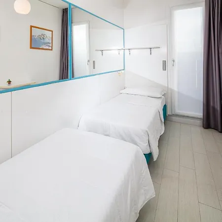 Hotel Alexander 3*